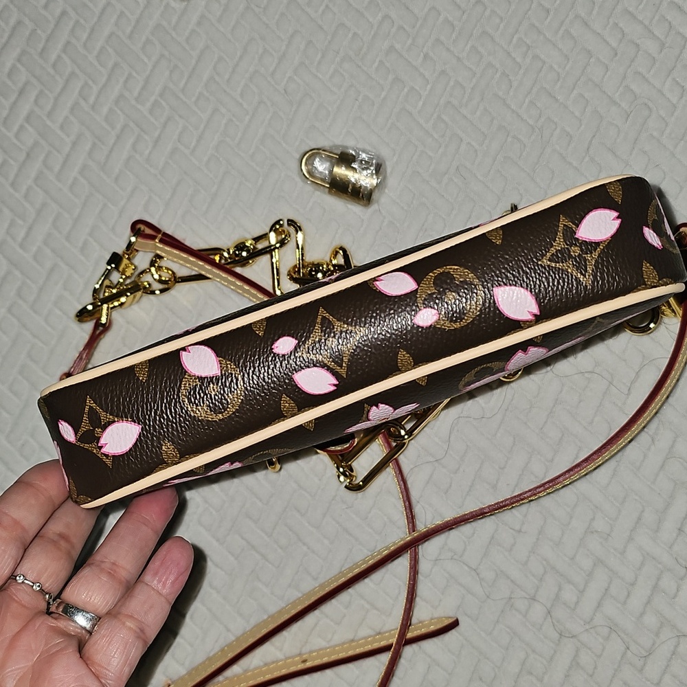 BEAUTIFUL X Takashi Murakami 2025 Cherry Blossom Pochette Accessoires - Picture 11 of 14